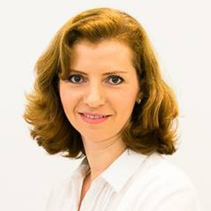 Dr. Daniela Zaharia
